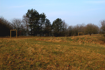 3. Sportplatz
