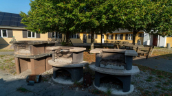 Terrassenbilder vom Selbstversorgerhaus 03453102 Gruppenhaus BOGENSHOLMLEJREN in Dänemark 8400 Ebeltoft f�r Jugendfreizeiten