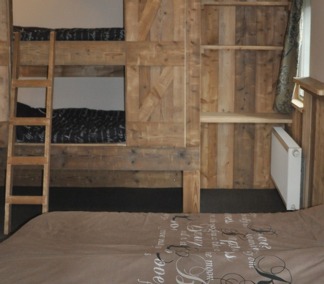 2. Schlafzimmer
