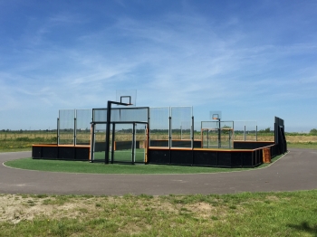 1. Spielplatz