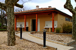 Bilder vom Gel&auml;nde vom Selbstversorgerhaus 00339101 ZEBU<sup>®</sup>-Dorf FRANKREICH ARDÈCHE  - M - in Frankreich 07150 Salvadas f&uuml;r Familienfreizeiten