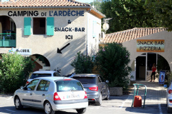 Bilder vom Gel&auml;nde vom Selbstversorgerhaus 00339101 ZEBU<sup>®</sup>-Dorf FRANKREICH ARDÈCHE  - M - in Frankreich 07150 Salvadas f&uuml;r Familienfreizeiten