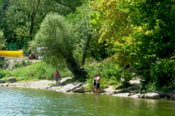 Bilder von Badem&ouml;glichkeiten vom Ferienhaus f&uuml;r Gruppen 00339101 ZEBU<sup>®</sup>-Dorf FRANKREICH ARDÈCHE  - M - in Frankreich 07150 Salvadas f&uuml;r Jugendfreizeiten