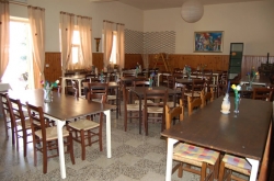 Bilder der Aufenthaltsr&auml;ume vom Gruppenhaus 09399100 Gruppenhaus La Casa sul Lago in Italien I-06063 PG Torricella de Magione f&uuml;r Konfifreizeiten