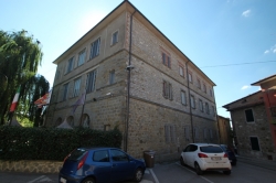 Weitere Aussenansichten vom Gruppenhaus 09399100 Gruppenhaus La Casa sul Lago in Italien I-06063 PG Torricella de Magione f&uuml;r Gruppenreisen