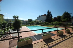 Weitere Aussenansichten vom Gruppenhaus 09399100 Gruppenhaus La Casa sul Lago in Italien I-06063 PG Torricella de Magione f&uuml;r Gruppenreisen