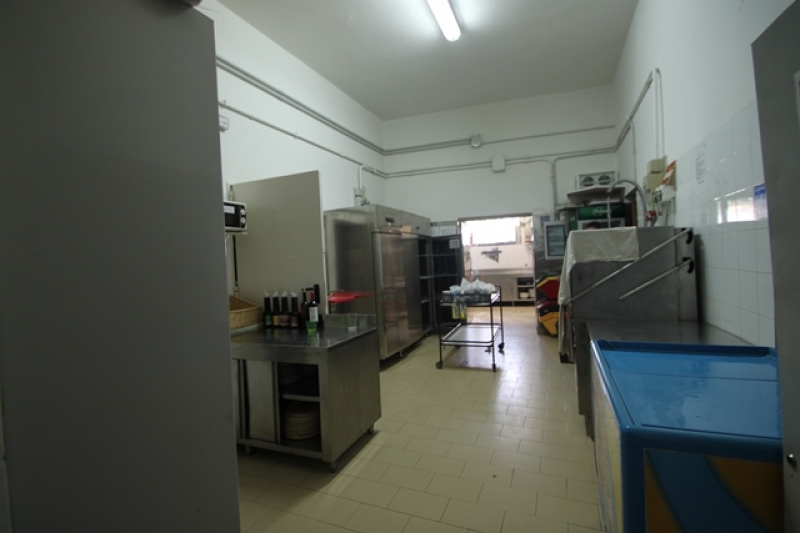 K&uuml;che von der Gruppenunterkunft 09399100 Gruppenhaus La Casa sul Lago in Italien I-06063 PG Torricella de Magione f&uuml;r Jugendfreizeiten
