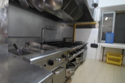 K&uuml;chenbilder von der Gruppenunterkunft 09399100 Gruppenhaus La Casa sul Lago in Italien I-06063 PG Torricella de Magione f&uuml;r Familienfreizeiten