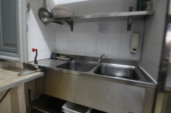 K&uuml;chenbilder von der Gruppenunterkunft 09399100 Gruppenhaus La Casa sul Lago in Italien I-06063 PG Torricella de Magione f&uuml;r Familienfreizeiten
