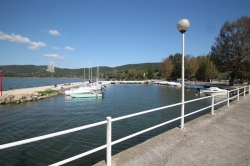 Bilder von Badem&ouml;glichkeiten vom Ferienhaus f&uuml;r Gruppen 09399100 Gruppenhaus La Casa sul Lago in Italien I-06063 PG Torricella de Magione f&uuml;r Jugendfreizeiten