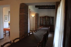 Bilder der Aufenthaltsr&auml;ume vom Gruppenhaus 05395569 Gruppenhaus MONTICIANO in Italien 53015 Monticiano, Si f&uuml;r Konfifreizeiten
