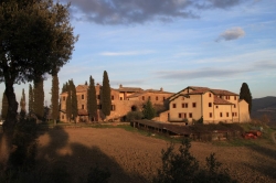 Aussenansicht vom Gruppenhaus 05395569 Gruppenhaus MONTICIANO in Italien 53015 Monticiano, Si f&uuml;r Gruppenfreizeiten