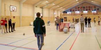 2. Turnhalle