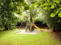 Bilder vom Spielplatz von der Gruppenunterkunft 03315815 Gruppenhaus GILDEHUIS in D�nemark 5813 Ysselstein f�r Gruppenfreizeiten