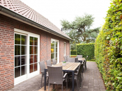 Terrassenbilder vom Selbstversorgerhaus 03315815 Gruppenhaus GILDEHUIS in D�nemark 5813 Ysselstein f�r Jugendfreizeiten