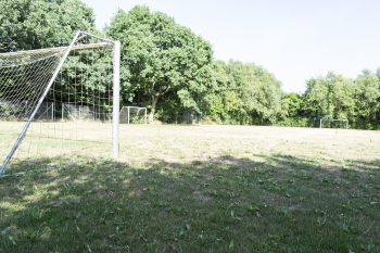 1. Sportplatz