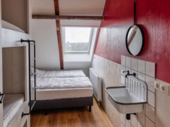 1. Schlafzimmer