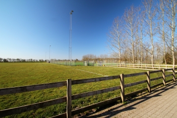 2. Sportplatz