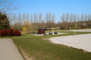 3. Sportplatz