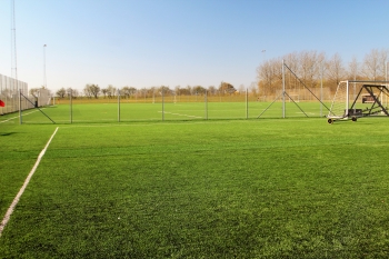 5. Sportplatz