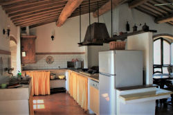 Küchenbilder von der Gruppenunterkunft 05395445 Castello Pianello in Dänemark 06135 Pianello für Familienfreizeiten