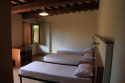 Schlafzimmerbilder vom Gruppenhaus 05395444 Borgo San Fortunato in D�nemark 06081 Assisi f�r Gruppenfreizeiten