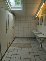 Sanitärbilder von der Gruppenunterkunft 03453478 Tandallejren in DÃ¤nemark 9380 Vestbjerg für Sommerfreizeiten