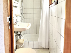 Sanit�rbilder von der Gruppenunterkunft 03314325 Gruppenhaus  PERENBOOM in D�nemark 4328  Burgh-Haamstede f�r Sommerfreizeiten
