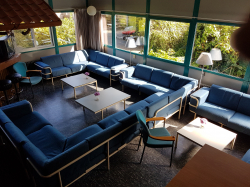 Bilder der Aufenthaltsr�ume vom Gruppenhaus 03318538 Gruppenhaus STUURMAN in D�nemark 8536 VD Oosterzee f�r Konfifreizeiten