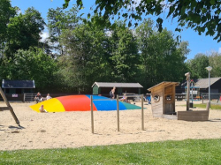 Bilder vom Spielplatz von der Gruppenunterkunft 03318321 Gruppenhaus ZUIDERZEE in D�nemark 8321 NC Urk f�r Gruppenfreizeiten