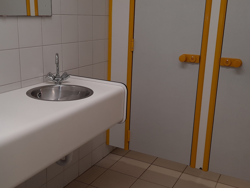 Sanit&auml;rr&auml;ume der Gruppenunterkunft 03315712 Gruppenhaus DE VAARSEL in Niederlande 5712 LM Someren f&uuml;r Jugendfreizeiten