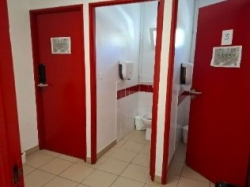 Sanit&auml;rbilder von der Gruppenunterkunft 05335455 Gruppenhaus PONT-DU-GARD in Frankreich   f&uuml;r Sommerfreizeiten