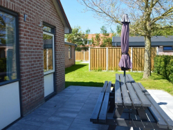 Terrassenbilder vom Selbstversorgerhaus 03314353 Gruppenhaus AALSCHOLVER in D�nemark 4353  Serooskerke (Walcheren) f�r Jugendfreizeiten