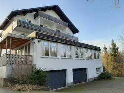 Aussenansicht vom Gruppenhaus 03495996 Gruppenhaus ORKE II in Deutschland 59964 Medebach f&uuml;r Gruppenfreizeiten
