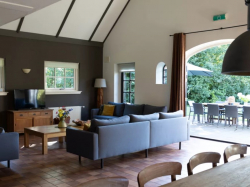 Bilder der Aufenthaltsräume vom Gruppenhaus 03317651 Gruppenhaus DRENTHE SCHUUR in Niederlande 7651 Tubbergen für Konfifreizeiten