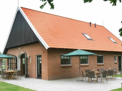 Terrassenbilder vom Selbstversorgerhaus 03317651 Gruppenhaus DRENTHE SCHUUR in Niederlande 7651 Tubbergen für Jugendfreizeiten